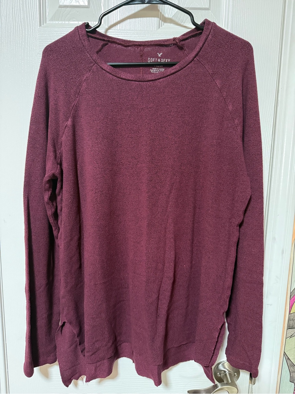 American Eagle Outfitters Women's Scoop Neck Sweater in Burgundy